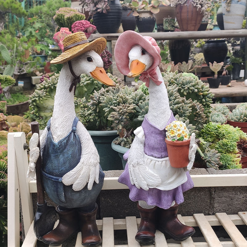 Resin Duck Garden Statue - Weatherproof Outdoor Decor