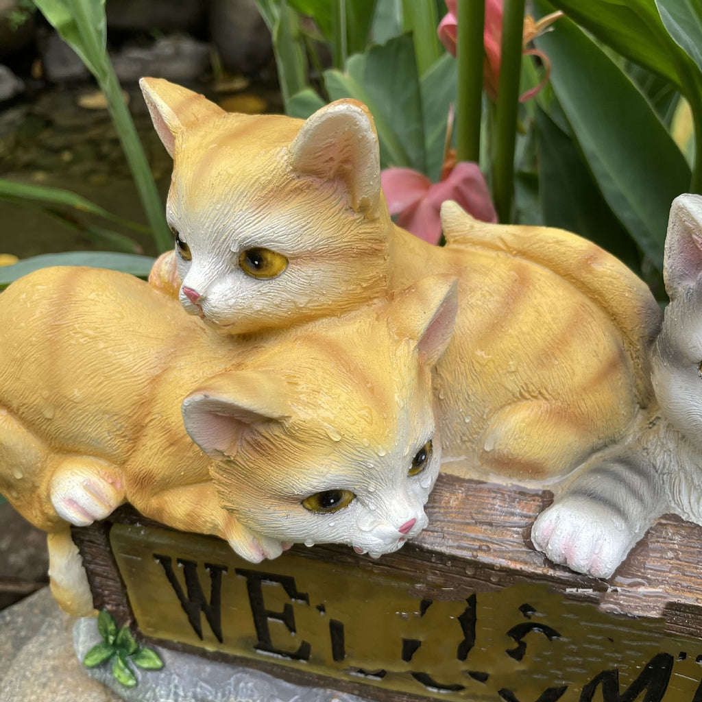 Solar Cat Garden Light - Resin Outdoor Statue with LED